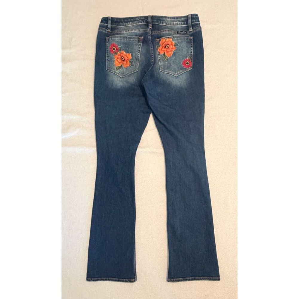 Miss Me slim bootcut denim jeans. Size 31